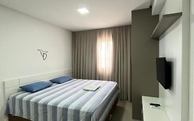 Studio Cama King Size Westfit.