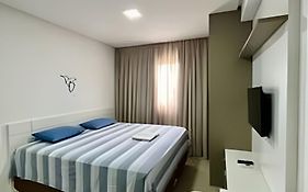 Studio Cama King Size Westfit.